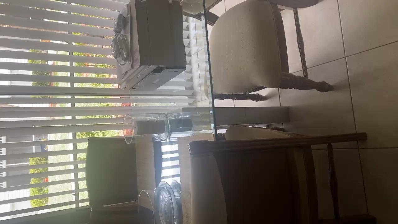 Elegant Glass Dining Table with 6 Chairs